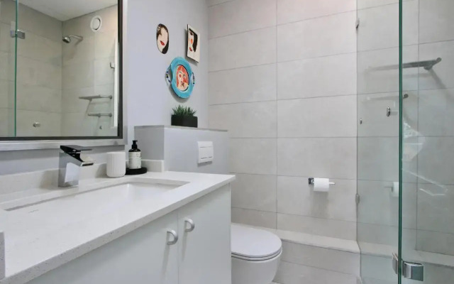 48 the Village in Hout Bay