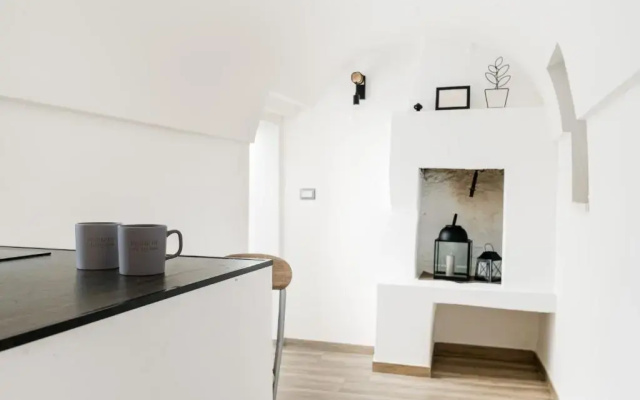 N XII Luxury Home With Jacuzzi by Wonderful Italy