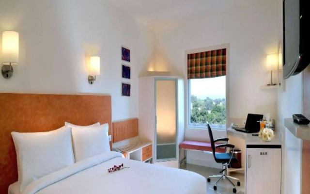 Kalyan Grand - a business hotel