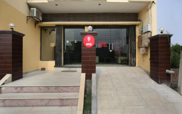 OYO 9657 Hotel Sham Villa