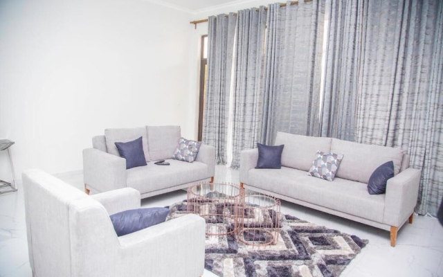 Longhorn Executive Apartment