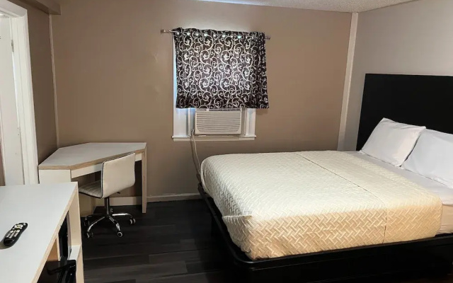 Laci's Country Inn