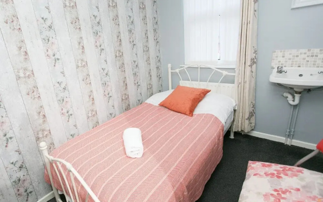 Queens Quarter Apartment Hugh Street