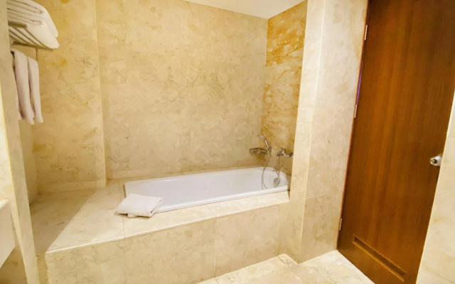 Lorin Dwangsa Solo Hotel