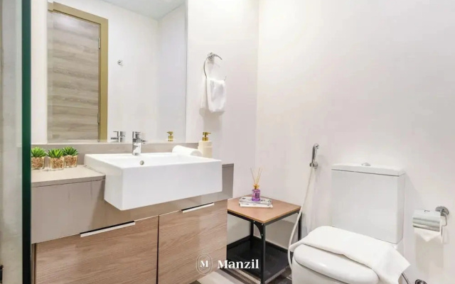 Manzil - Sleek Studio with Pool in JVC