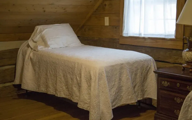 French Camp Bed and Breakfast