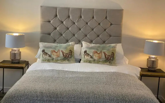Holborn Apartment