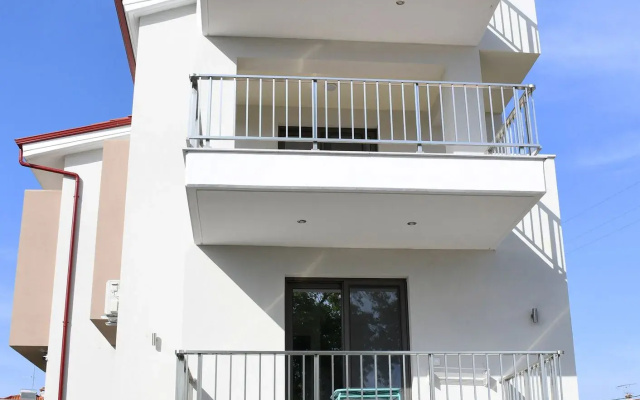 Theano Suites
