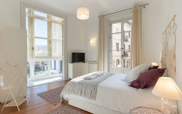 OLD TOWN VII apartment by Aston Rentals
