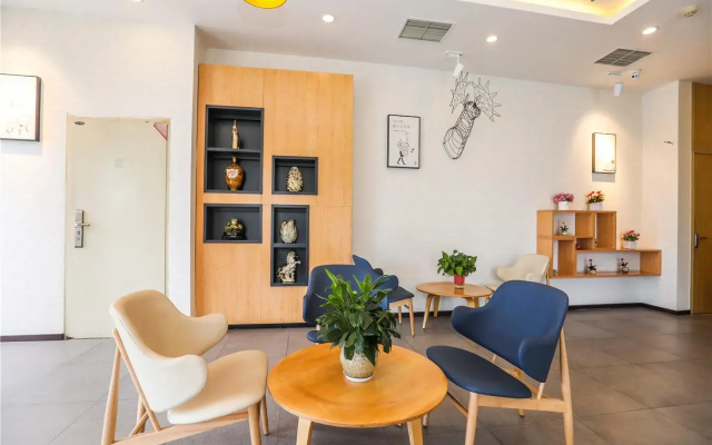 Hanting Hotel Chongzhou Century Avenue