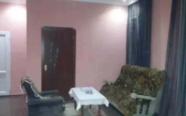 Mamuka Guest House In Batumi