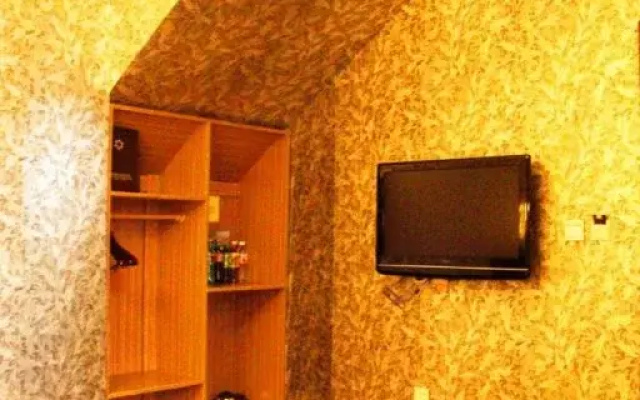 Yingkou Yadian Jiari Business Hotel