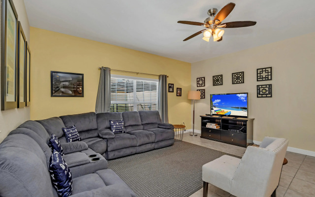8950CALIFO, Kissimmee, US