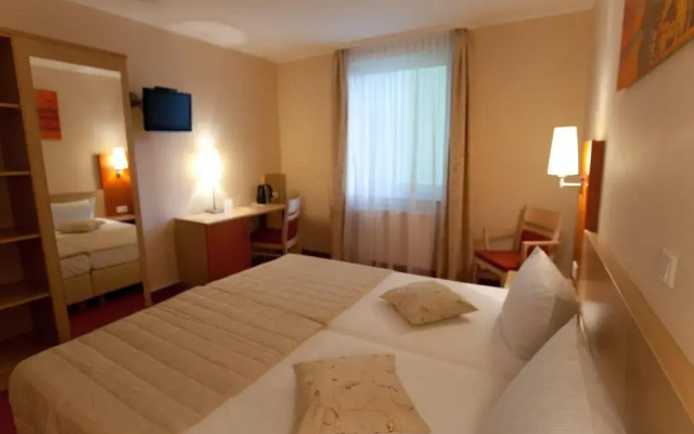Atomis Hotel Düsseldorf City