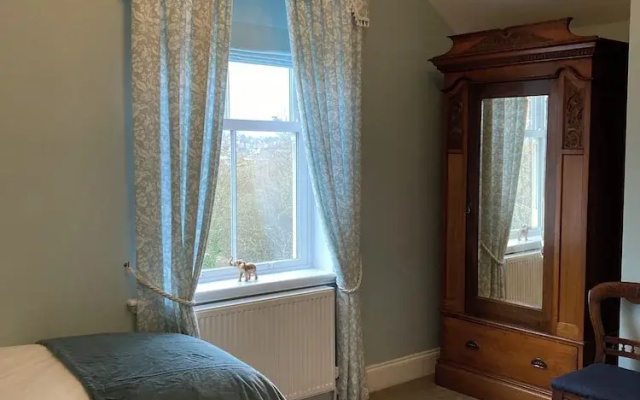 The Old Lodge Guest House