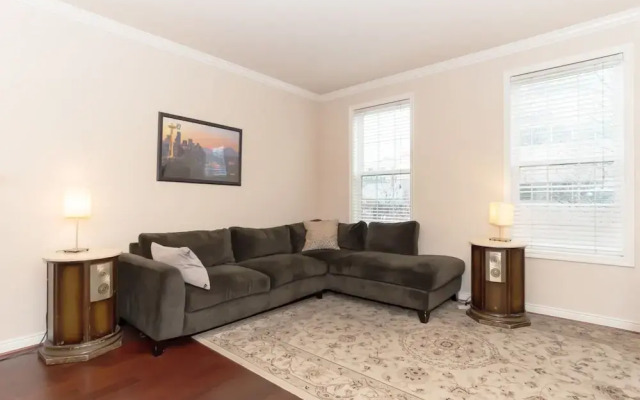 Modern Townhome in Heart of Seattle Capital Hill VR