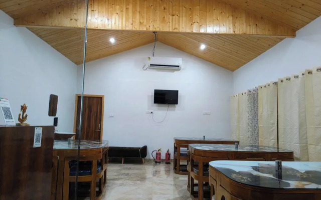 Blue Sheep Resort & Restaurant
