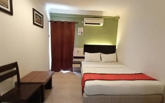 Maya Hotel