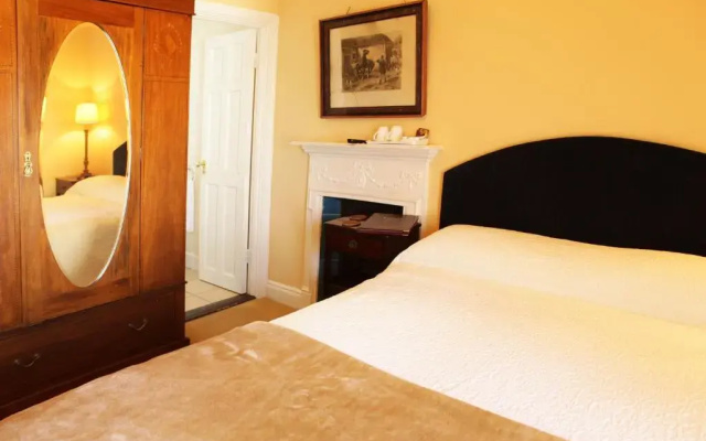 Crottys Pub & Accommodation