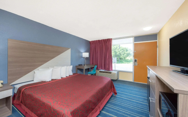 Days Inn by Wyndham Salem, Illinois