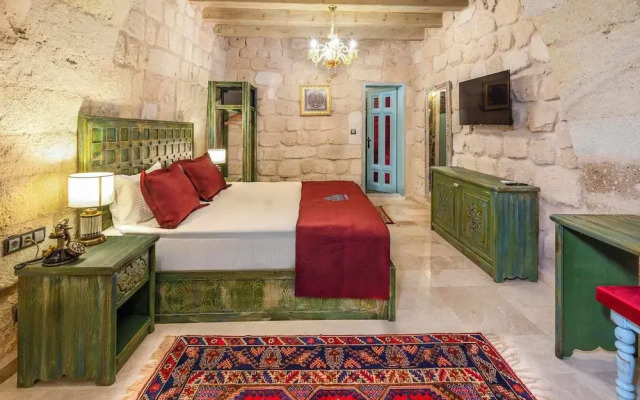 Han Cave Suites