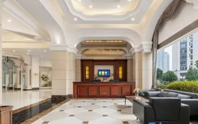 HuaYang International Hotel