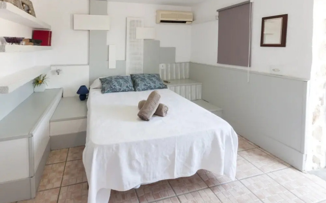 - House In