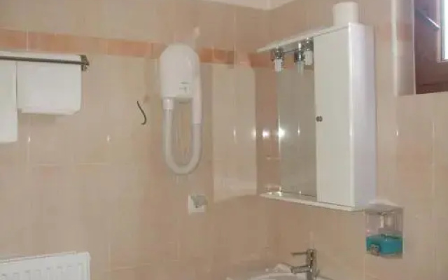 Mpistola Guesthouse