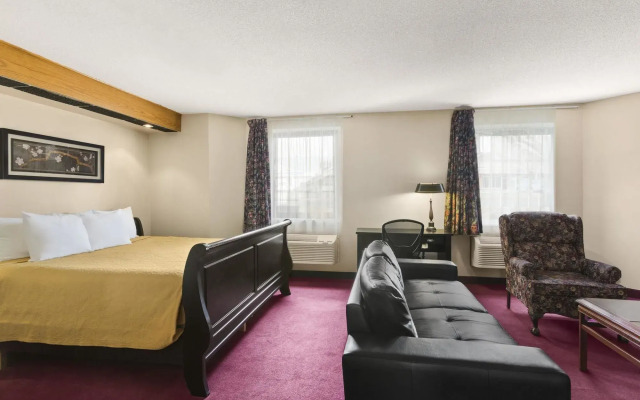 Spark by Hilton Brockville