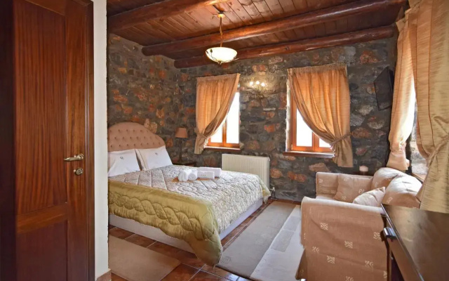 Luxurious Residence at the Village Square