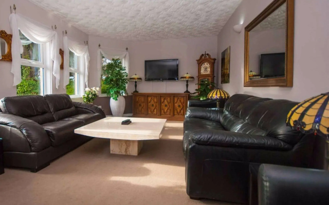 Somerton Lodge Hotel