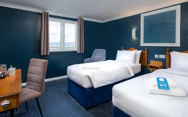 Travelodge Redhill Hotel