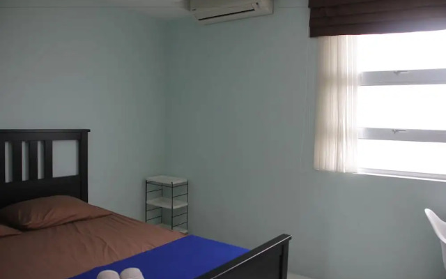 3BdR&2Bth condo Middle of Penang