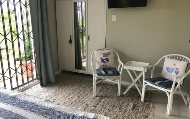 The West Wing Guest Suite. Pringle Bay. (Adults Only)