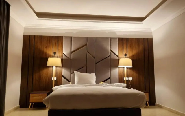 Grand Plaza Hotel