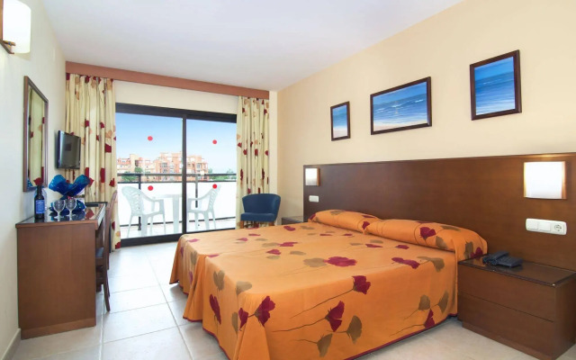 Hotel Puente Real