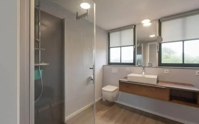 Stylish and Modern Furnished Holiday Villa