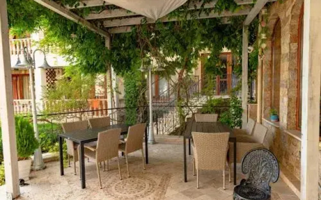 Menada Royal Bay Apartments