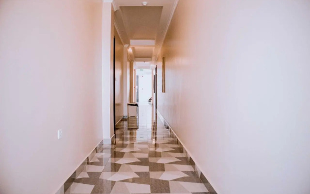 Madras Hotel and Apartments