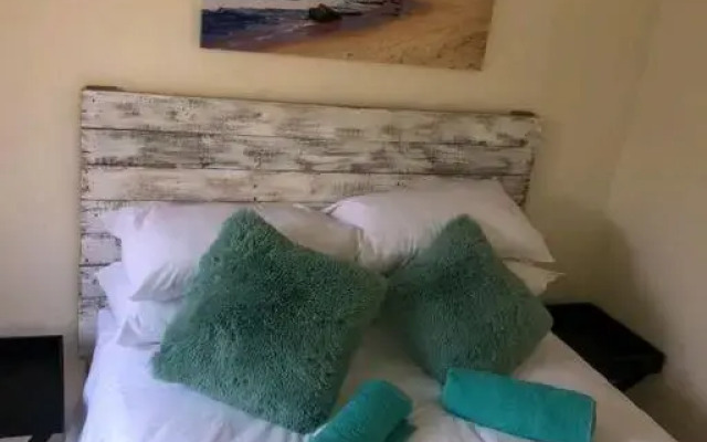 Lovely 2 bedroom unit