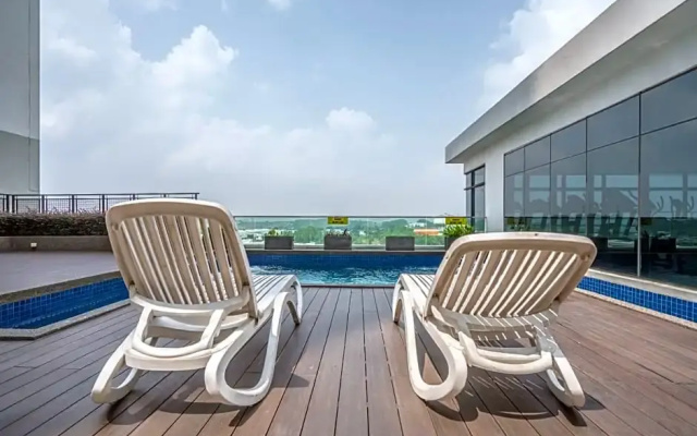OYO Home 90450 D' Summit Residence 1bhk @ Yml 2128
