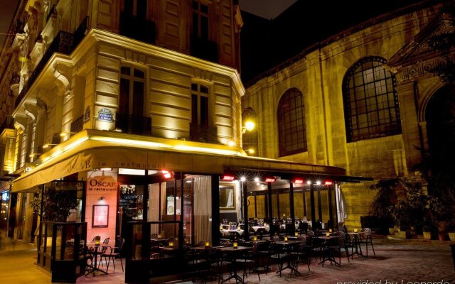 Hotel Lumen Paris Louvre вид на фасад