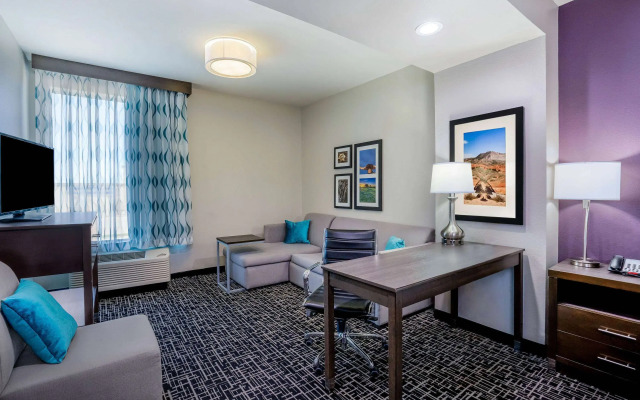 La Quinta Inn & Suites by Wyndham Houston Cypress