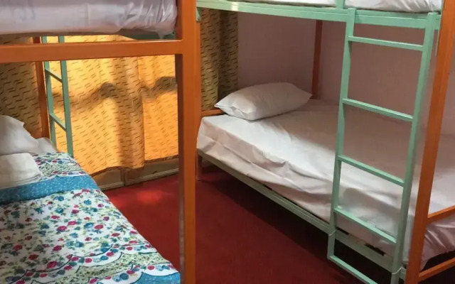 70 A Hostel - Adults Only