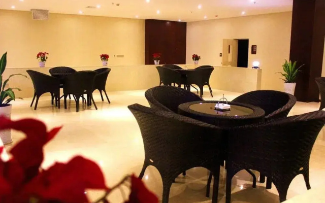Shengtang Yishe Hot Spring Resort Hotel