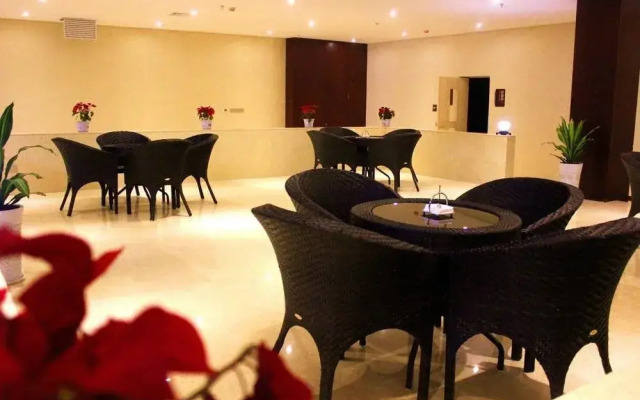 Shengtang Yishe Hot Spring Resort Hotel