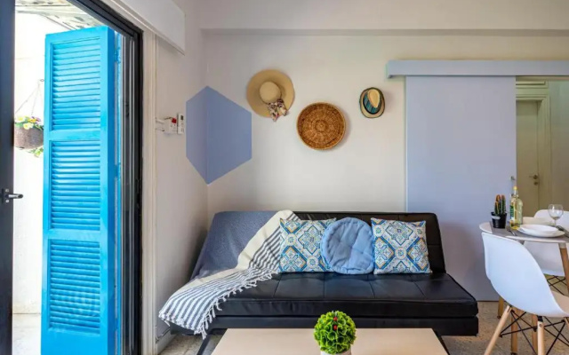 Sea Breeze 1-BR Apt & Pool in Pyla