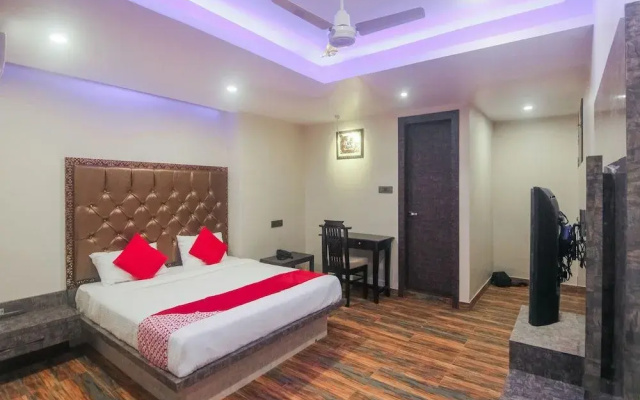 Collection O 17304 Ransu Residency