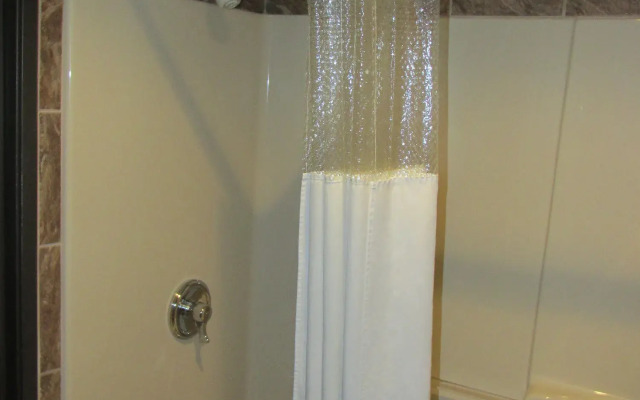 Woodfield Inn and Suites