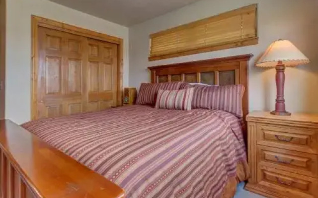Big Bear Hollow House